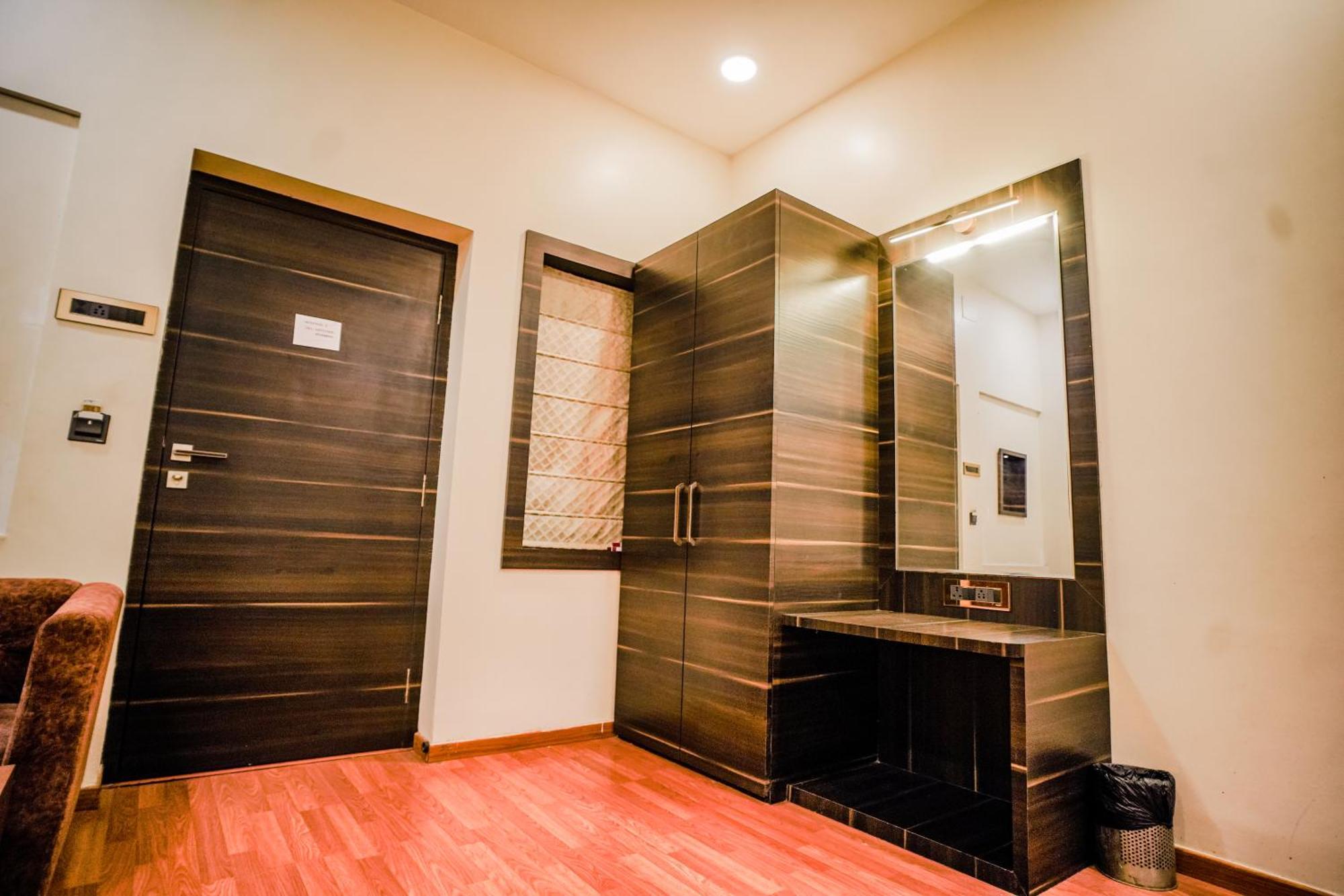 Hotel New Grand Deoghar Esterno foto