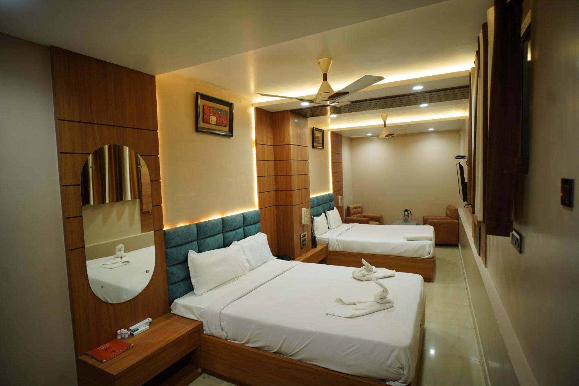 Hotel New Grand Deoghar Esterno foto
