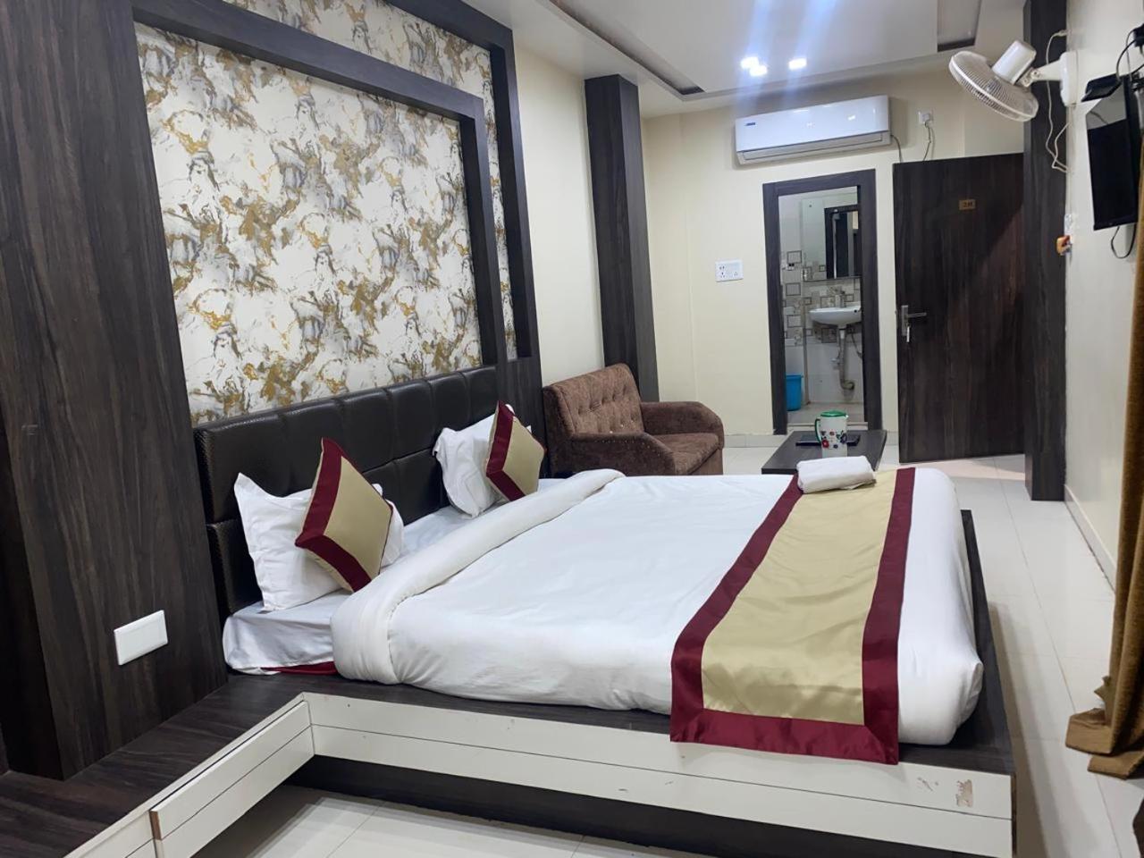Hotel New Grand Deoghar Esterno foto