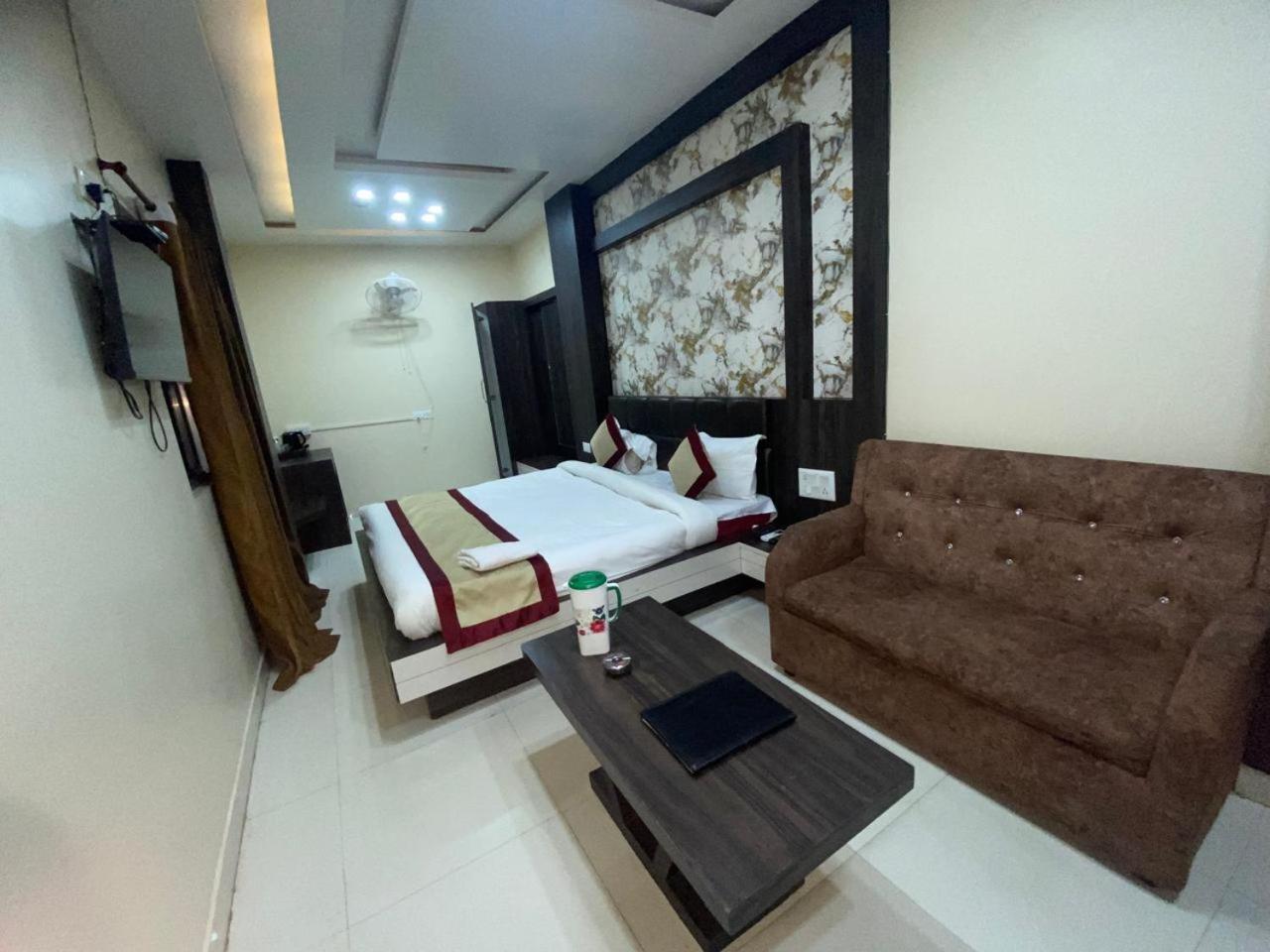 Hotel New Grand Deoghar Esterno foto